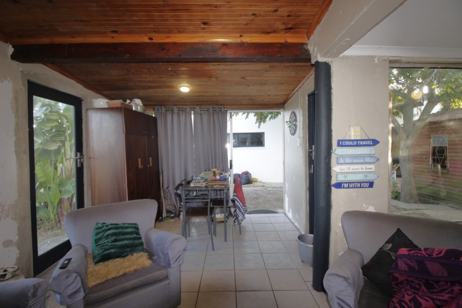 2 Bedroom Property for Sale in Paradise Beach Eastern Cape